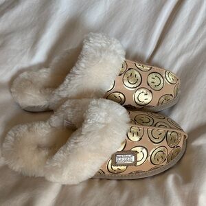 Australia Luxe Smiley Face Slippers with Fur Lining